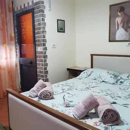 Lovely 12345 Appartement *