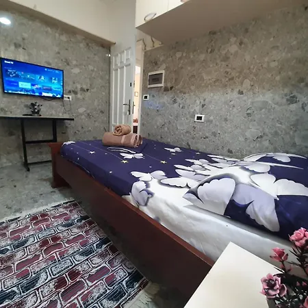 Lovely 12345 * Tirana